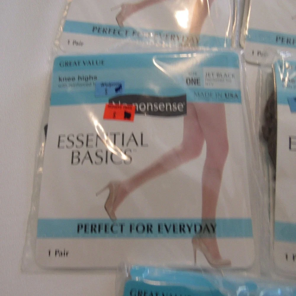 No Nonsense Essential Basics Knee Highs Lot of 5 Pairs Suntan Jet Black One Size